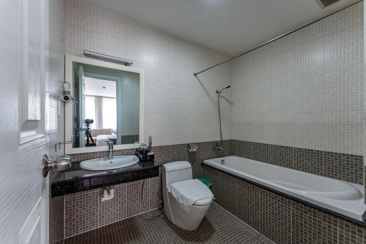 הו צ'י מין סיטי Edoya Hotel Phu My Hung מראה חיצוני תמונה
